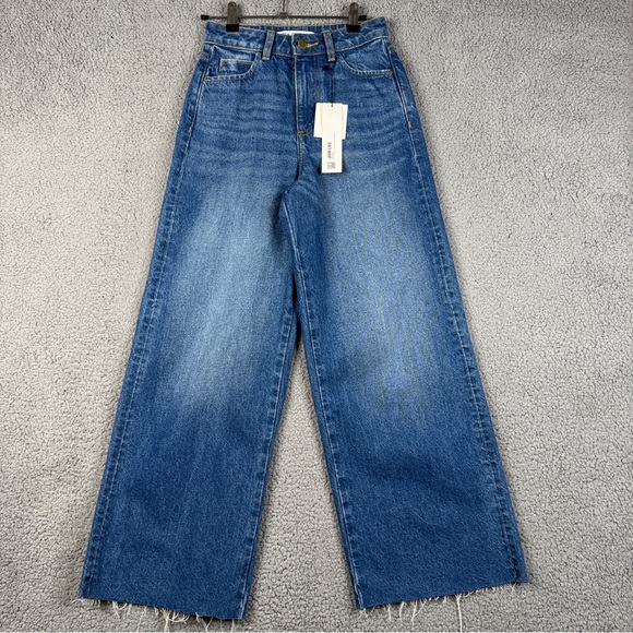 Zara Jeans Womens Size 2 Medium Stone Wash Wide Leg Raw Hem Cropped Loose NWT - Picture 1 of 16